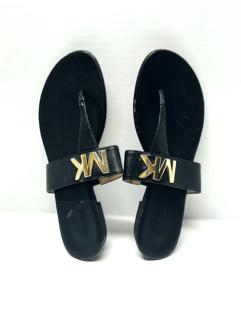 Michael Kors black thong sandals size 8.5